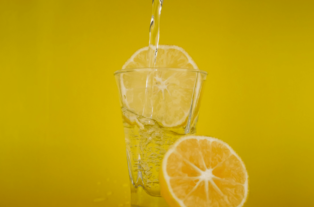 citrusinis vanduo ryte